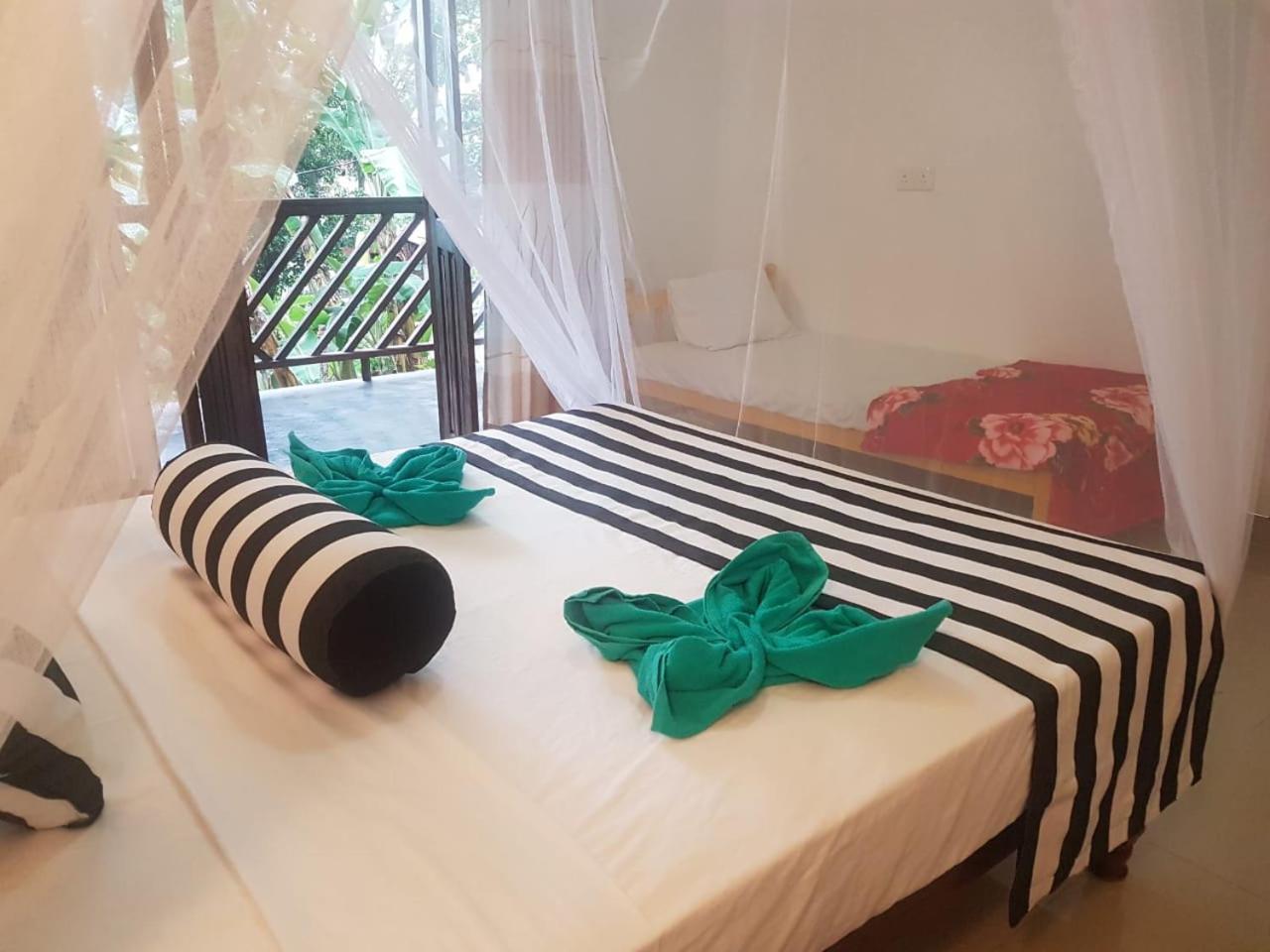 Apartamento Red Rose Ella Exterior foto
