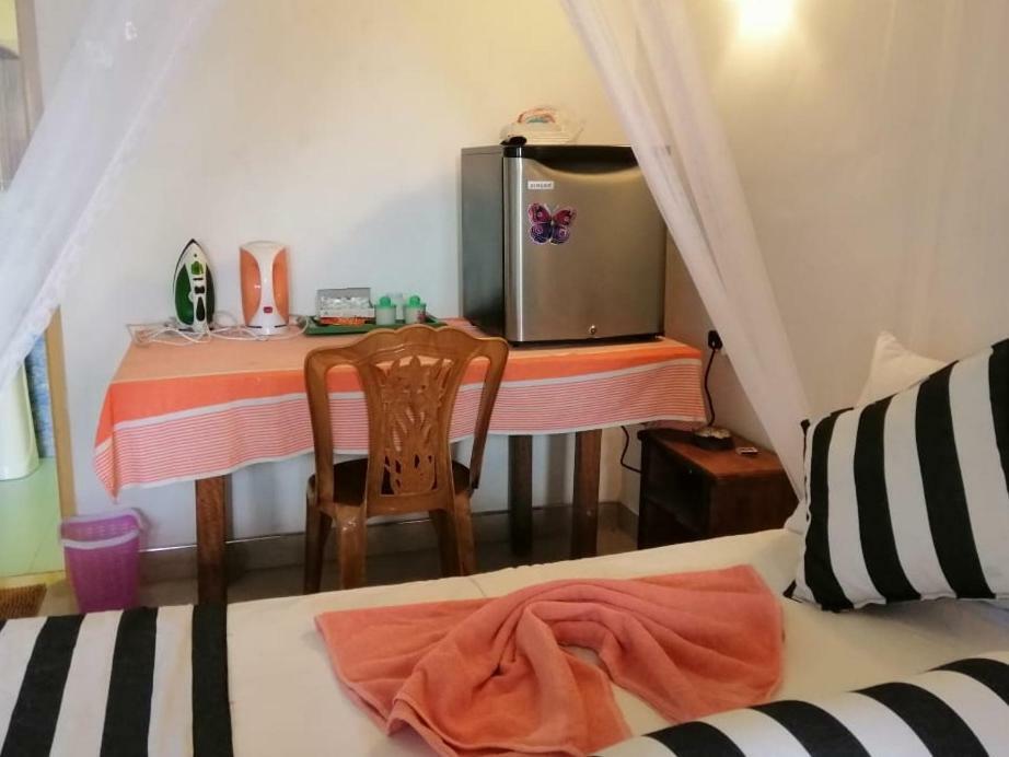 Apartamento Red Rose Ella Exterior foto